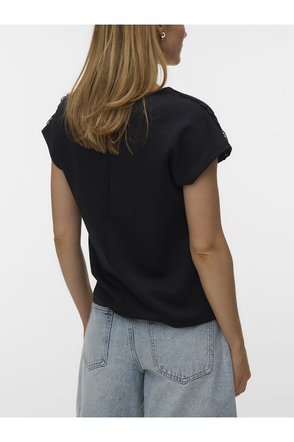 VMJINIMA S/L V-NECK LACE TOP - ΜΑΥΡΟ